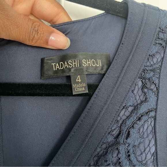 Tadashi Snoji  Lace V-Neck Gown With Pintuck Jersey Piping Navy - Picture 6 of 10